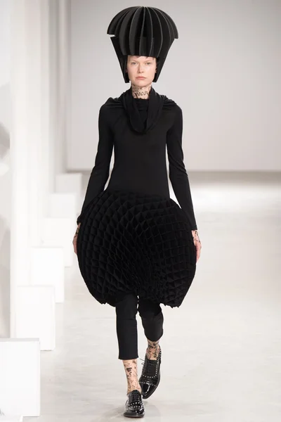 Look 46